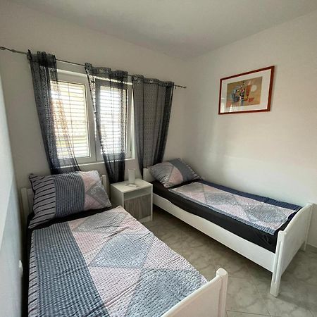 Apartmani Ira 비르 객실 사진