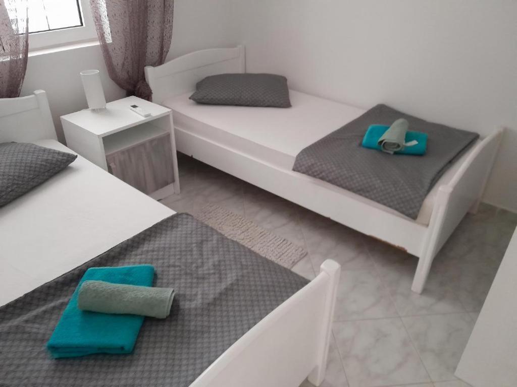 Apartmani Ira 비르 객실 사진